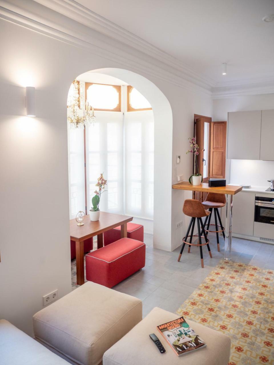 Es Palauet Brandnew One Suite Apartment In Ibiza Center Екстериор снимка